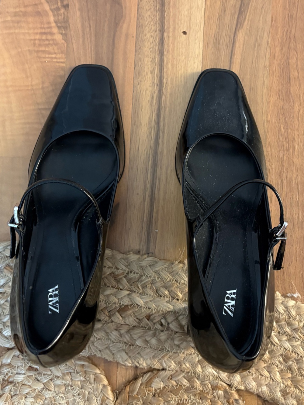 ZARA Black Patent Mary Jane Heels - Picture 3 of 9